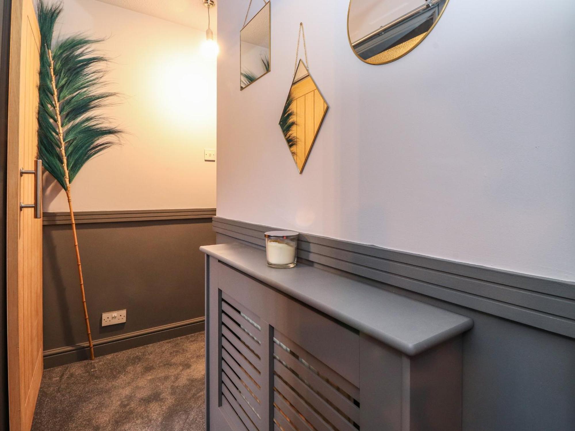 Tipsy Bee Villa Уиндермер Екстериор снимка