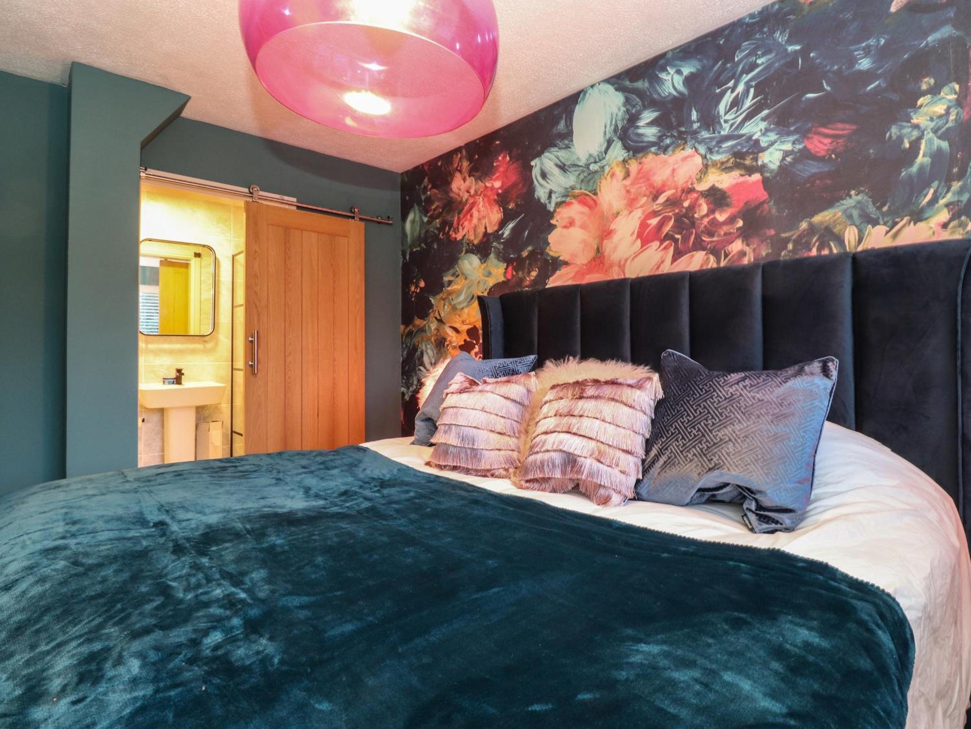 Tipsy Bee Villa Уиндермер Екстериор снимка