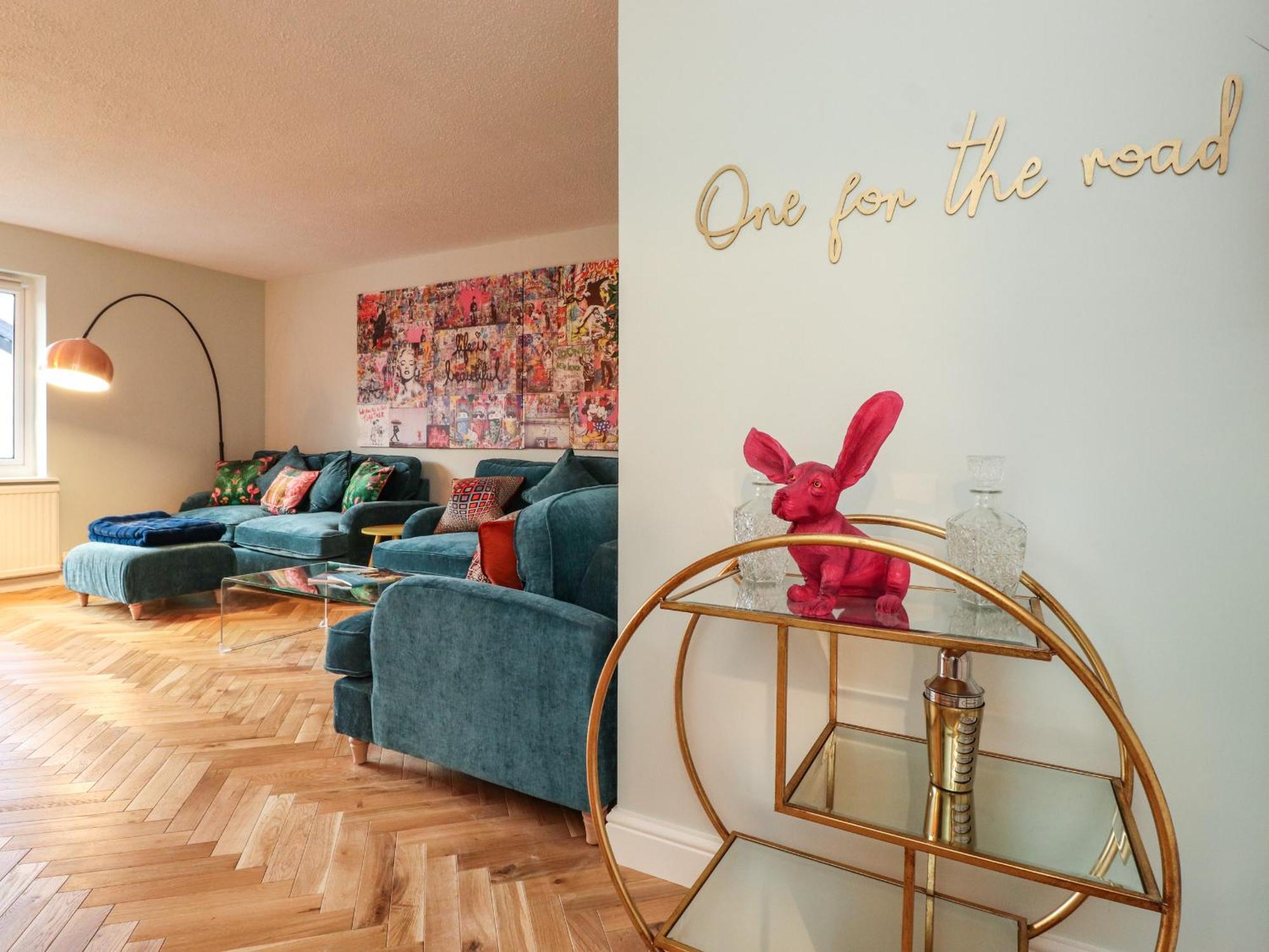 Tipsy Bee Villa Уиндермер Екстериор снимка