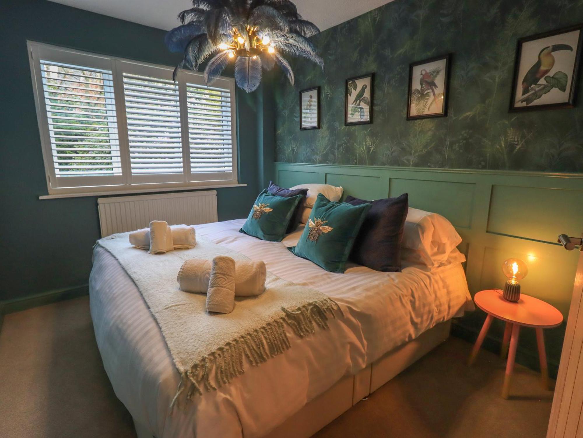 Tipsy Bee Villa Уиндермер Екстериор снимка